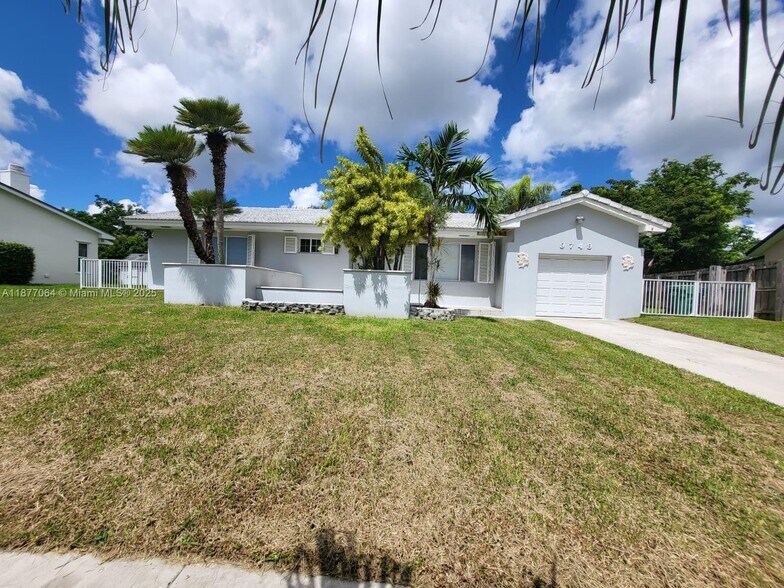 Primary Photo - 9749 SW 213th Ter