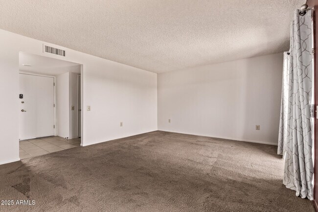 Building Photo - 19846 N Star Ridge Dr
