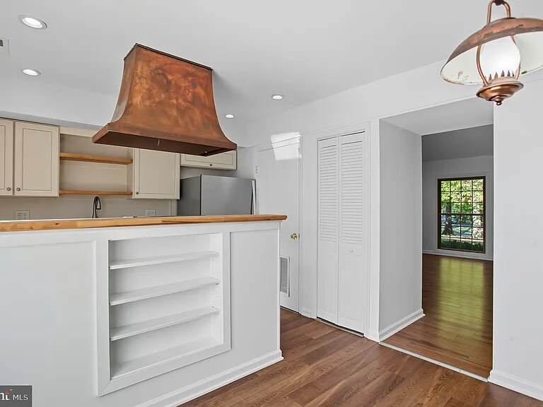 Building Photo - 442 Old Penllyn Pike