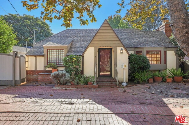 Primary Photo - 555 S Westgate Ave