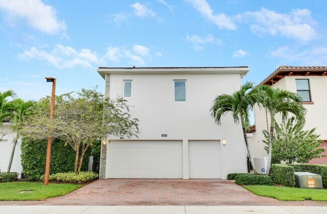 Building Photo - 5029 Grandiflora Rd