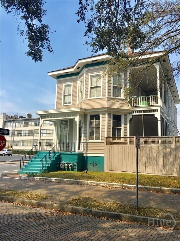 Primary Photo - 102 E 31 St