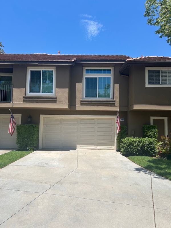 Building Photo - 717 S Glenhurst Dr