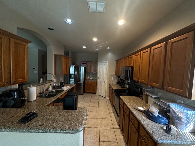 Building Photo - 10831 Bramante Ln