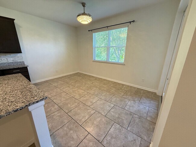 Building Photo - 4/3.5 Home in Gated Community