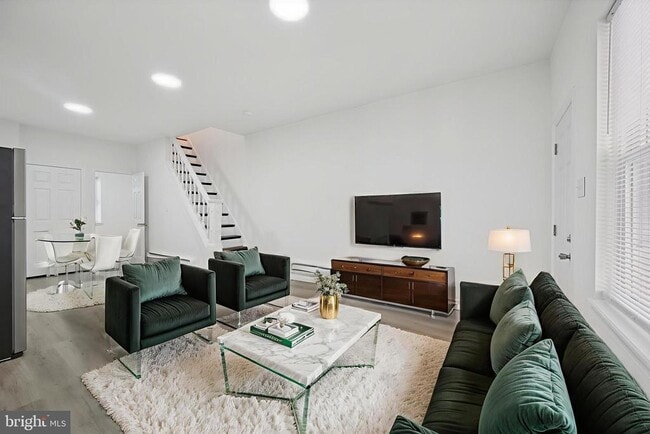 Building Photo - 2535 N Newkirk St