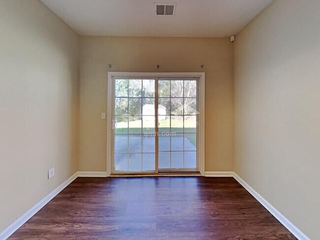 Building Photo - 116 Brewster Ct