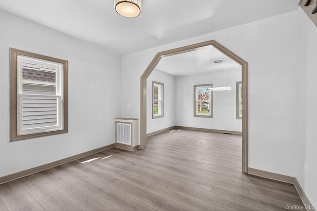 Building Photo - 62 Poplar St