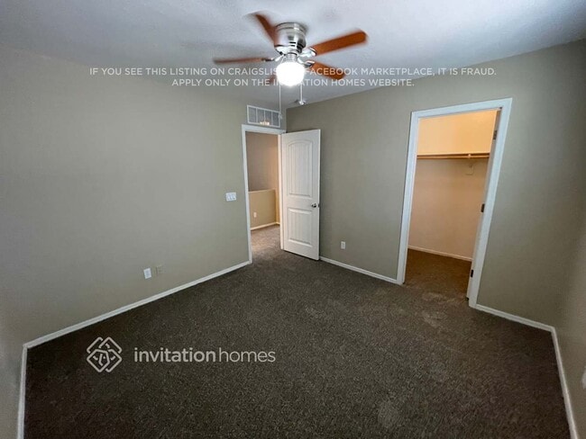 Building Photo - 10225 W Camelback Rd