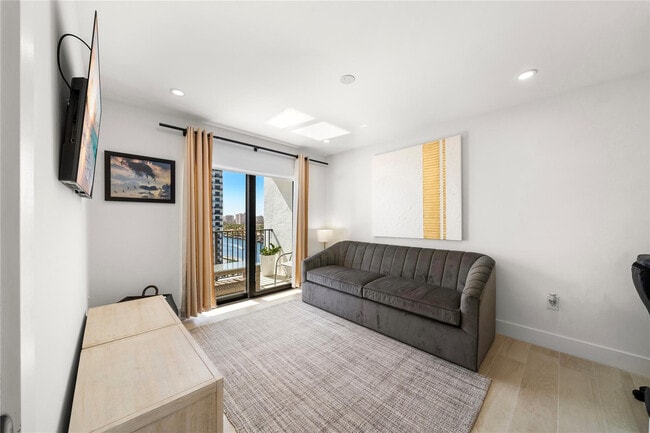 Building Photo - 1201 S Ocean Dr