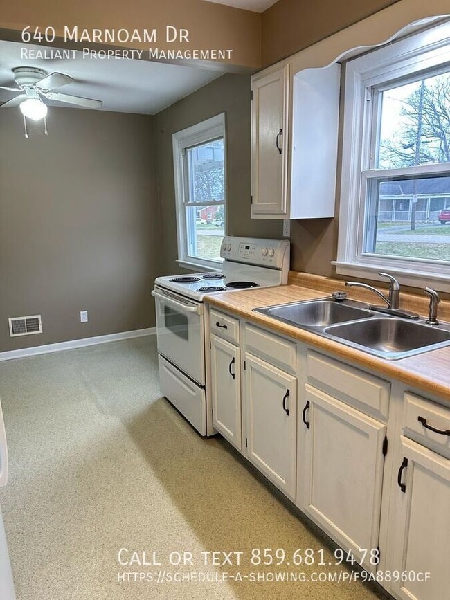 Building Photo - 640 Marnoam Dr