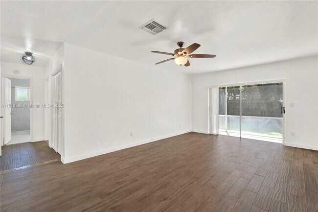 Building Photo - 11713 SW 81st Rd