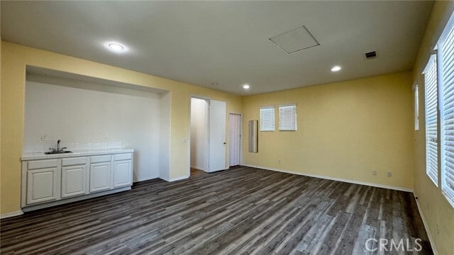 Building Photo - 37361 Paintbrush Dr
