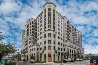 Building Photo - 301 Altara Ave