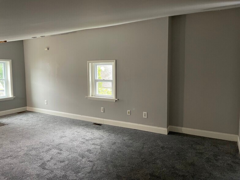 Bedroom - 126 W Front St
