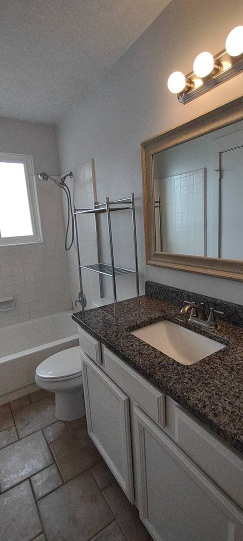 Building Photo - Charming Layton Home