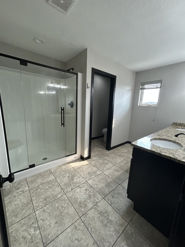Building Photo - 2454 Waterpark Loop SE