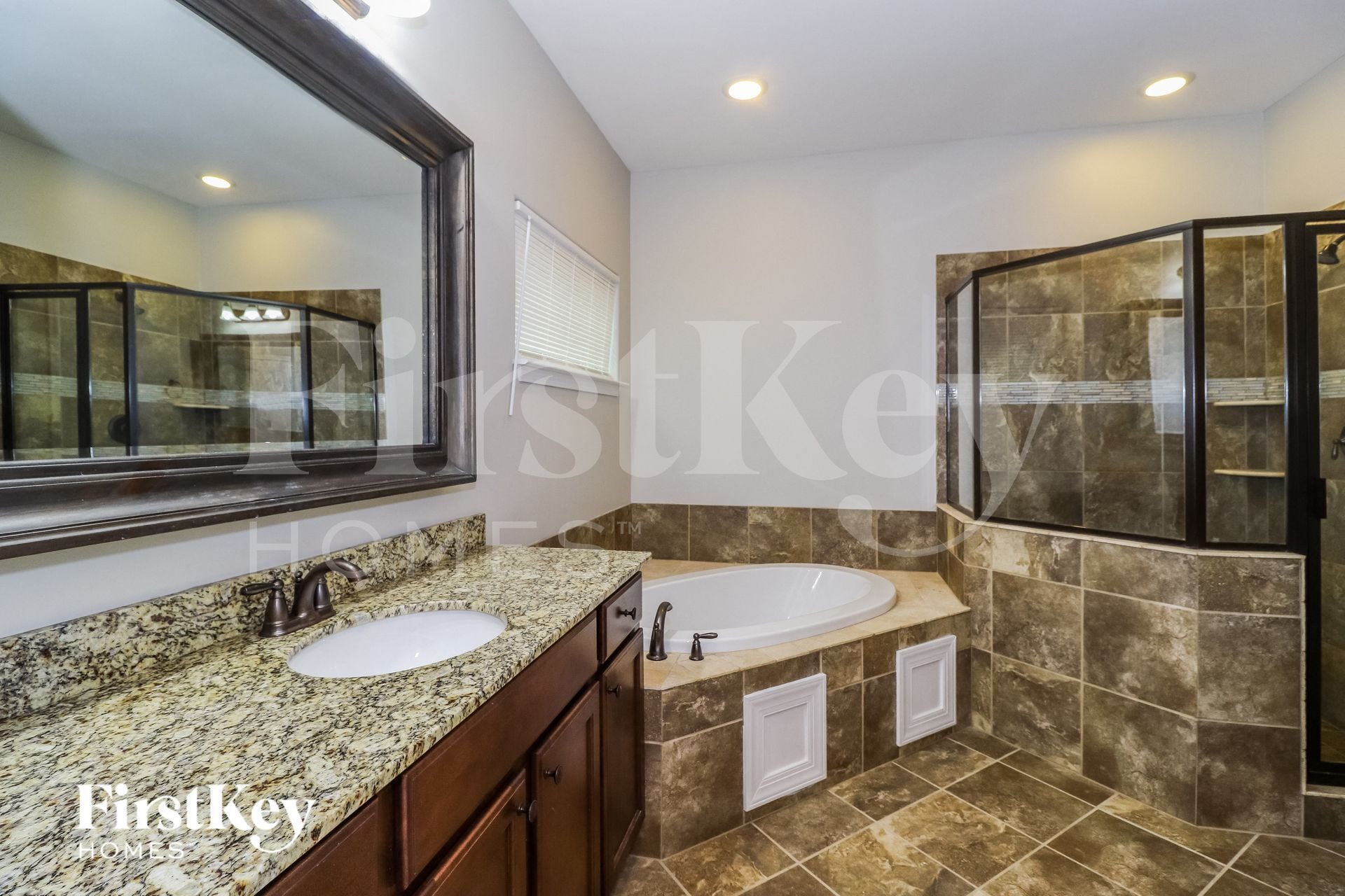 Building Photo - 25 Garden Springs Dr