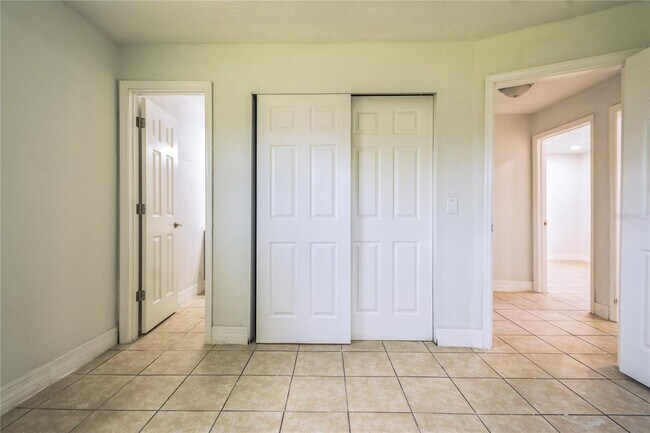 Building Photo - 3312 Plummer Cir