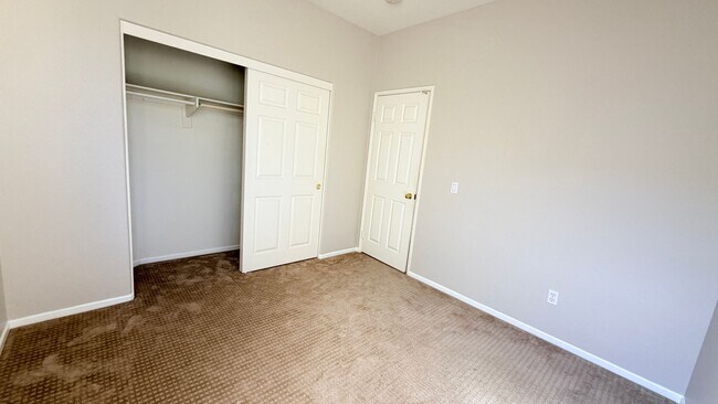 Building Photo - Beautiful 3 bedroom with AC in San Marcos