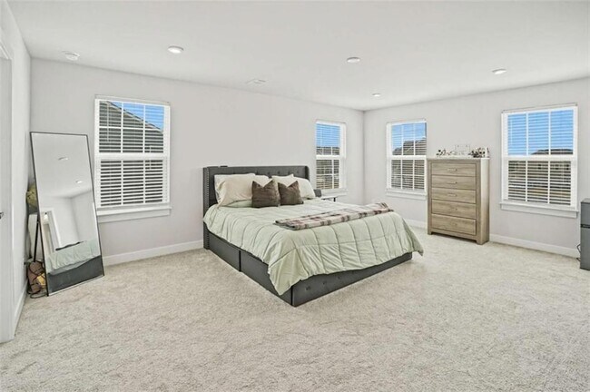 Building Photo - 305 Meuse Ln
