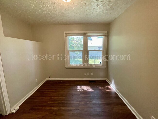 Building Photo - 403 S Randolph St