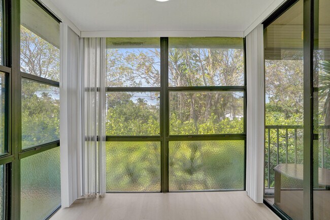 Building Photo - 1040 Homewood Blvd