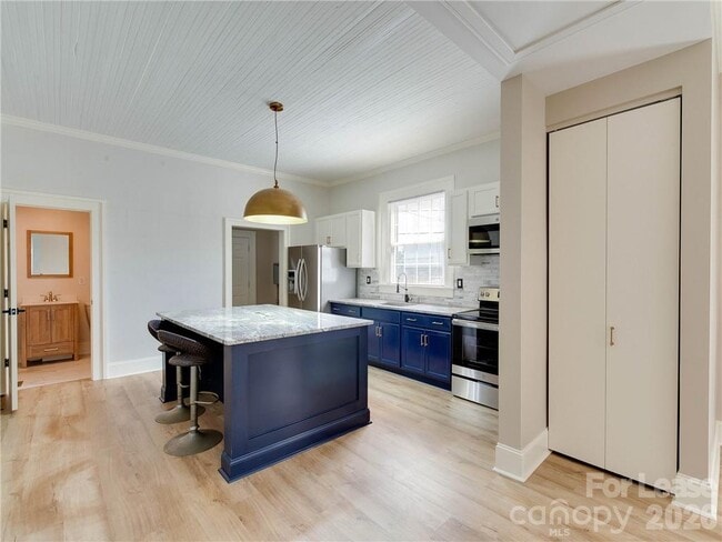 Building Photo - 1100 Pegram St