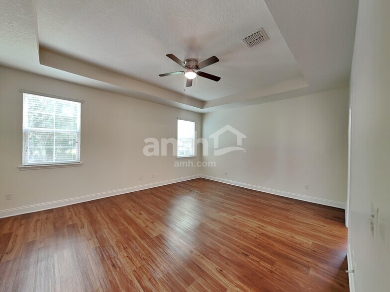 Building Photo - 1921 Moorings Cir