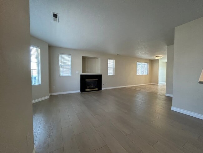 Building Photo - 2637 Dornoch Pl