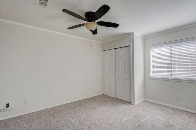 Building Photo - 5640 Cedar Creek Dr