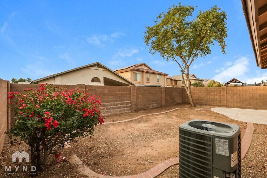 Building Photo - 5527 W Southgate Ave