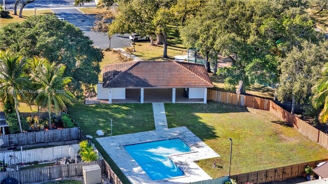 Building Photo - 11377 SW 74th St