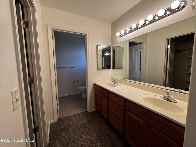 Building Photo - 8330 E Manley Dr