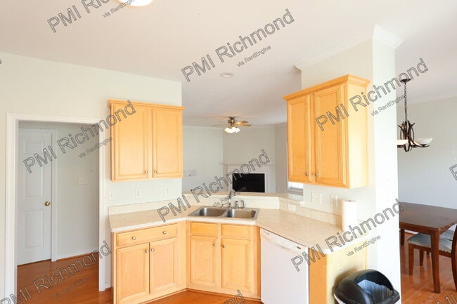 Building Photo - 14669 Sailboat Cir