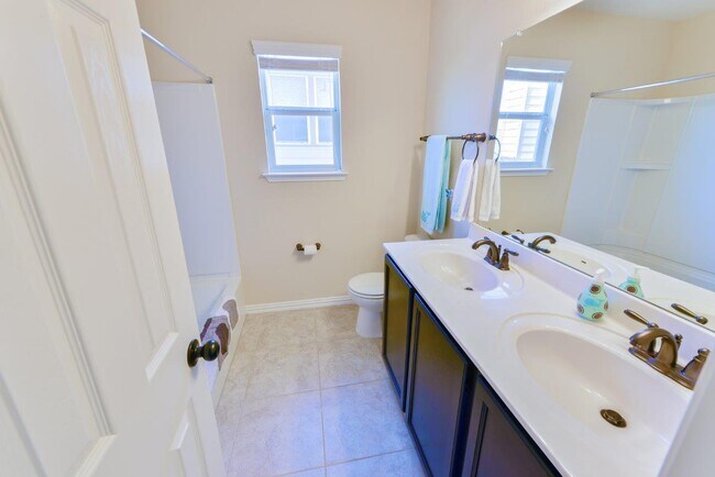 Building Photo - Beautiful upgraded home in Tuscany Meadows, Harker Heights