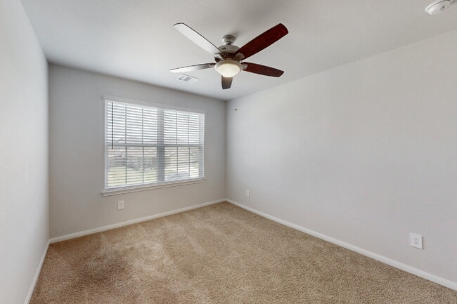 Building Photo - 968 Rice Dr