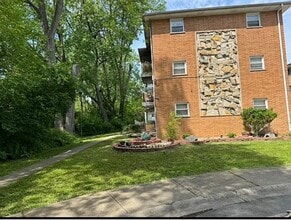 Building Photo - 13058 S Wood St