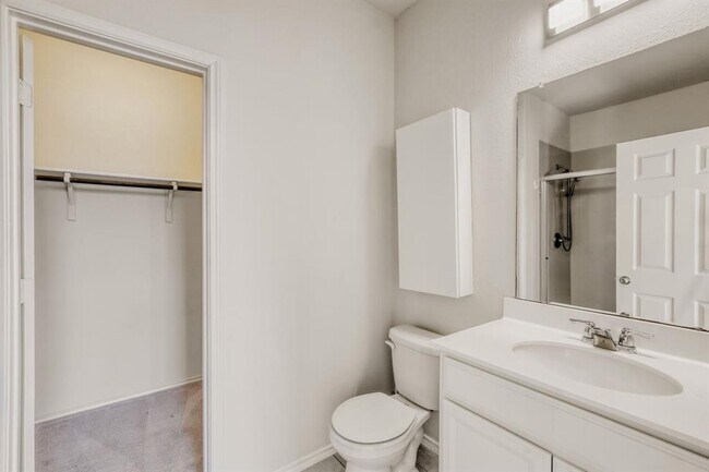 Building Photo - 183 Eves Necklace Dr.