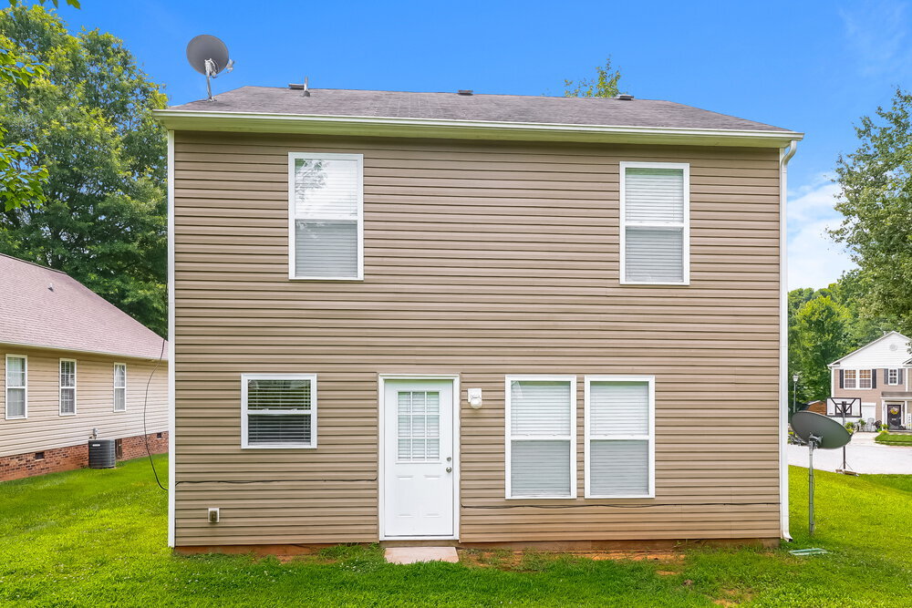 Building Photo - 312 Cloverdale Ct