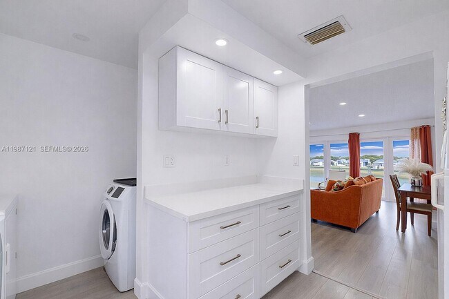 Building Photo - 20704 SW 103rd Pl