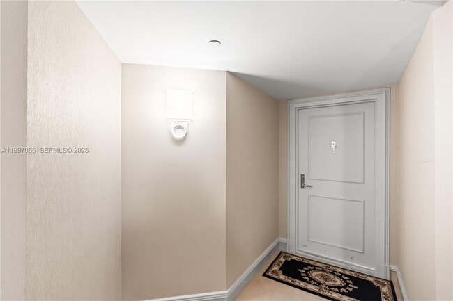 Building Photo - 19101 NE 36th Pl