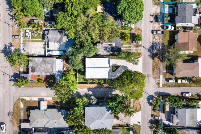 Building Photo - 1443 NW 42nd St