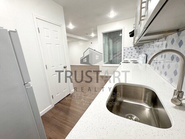 Building Photo - 2317 N 15th St