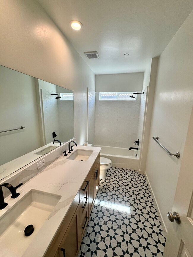 Building Photo - Your new home is here! Enjoy the charm of ...