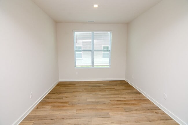 Building Photo - 170 Southwind Run