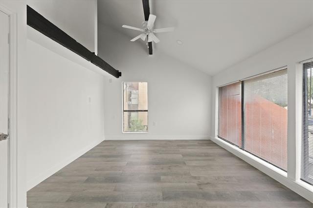 Building Photo - 7152 Fair Oaks Ave