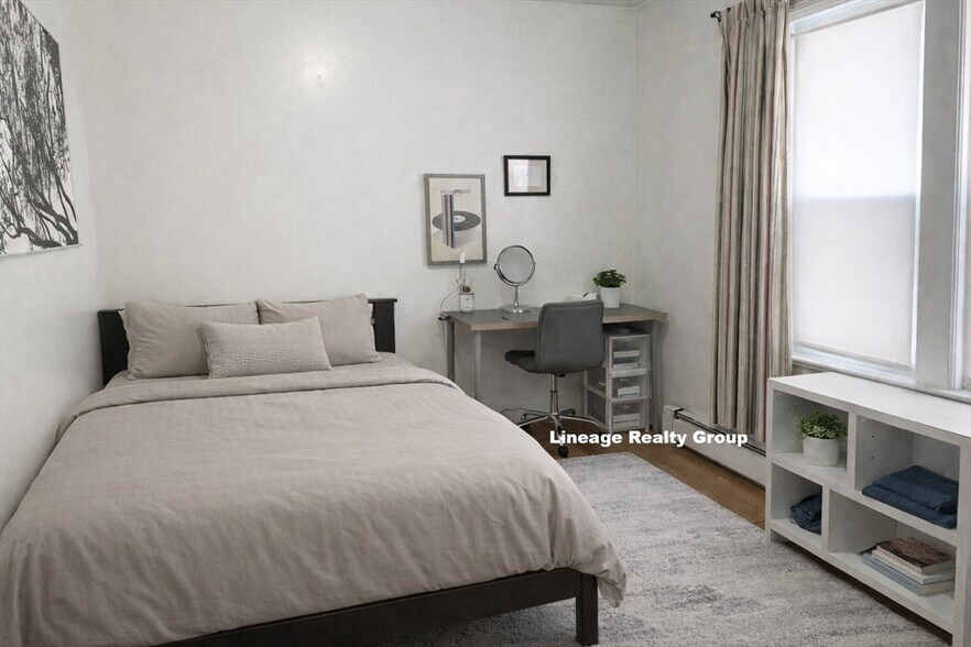 Building Photo - 117 Thorndike St