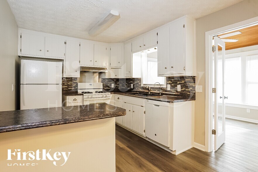 Building Photo - 2603 Mountain Brook Rd