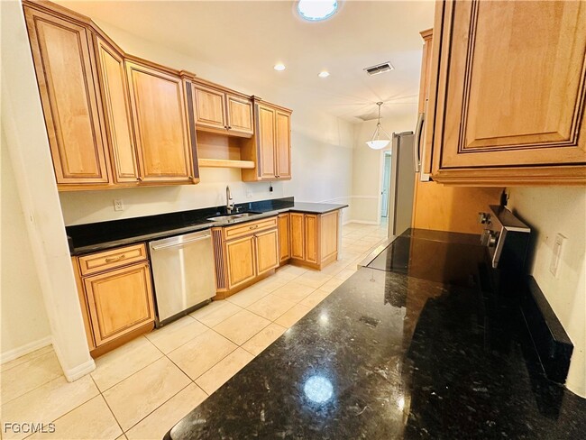 Building Photo - 12259 Championship Cir